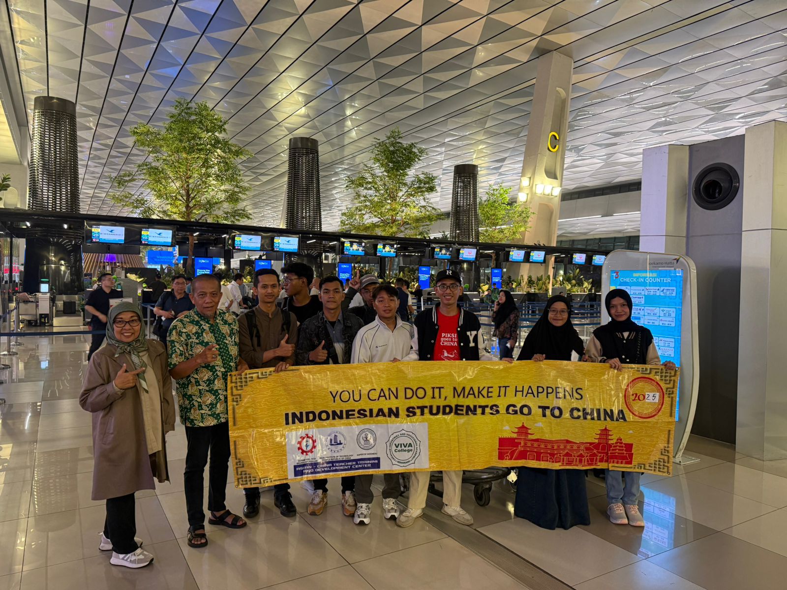 Program Kuliah Luar Negeri Viva College Indonesia